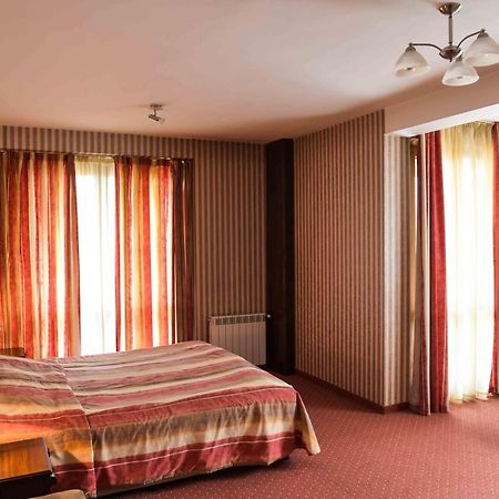 Стаи За Гости - Семейна Къща За Гости Ивел Bansko Exteriér fotografie