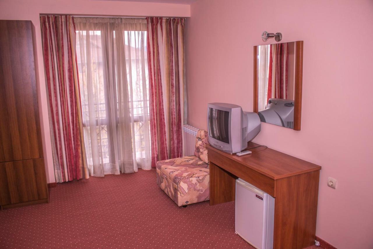Стаи За Гости - Семейна Къща За Гости Ивел Bansko Exteriér fotografie